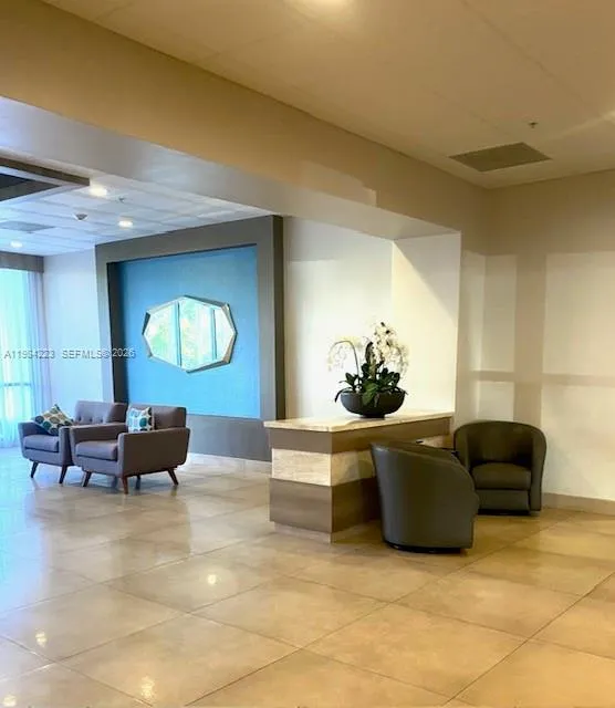 3701 Country Club Dr #504 Aventura, FL 33180