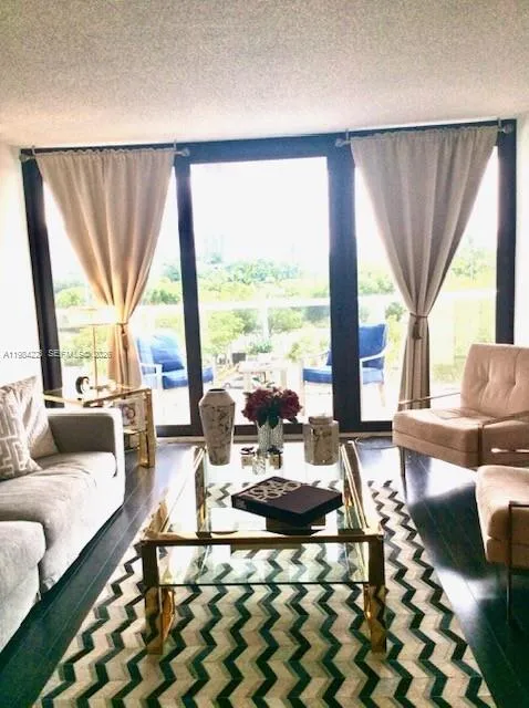 3701 Country Club Dr #504 Aventura, FL 33180
