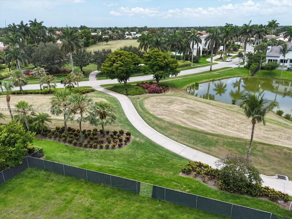 17591 Scarsdale Way Boca Raton, FL 33496
