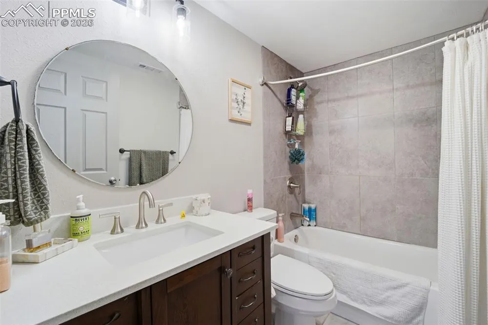 315 W Monument Street Colorado Springs, CO 80905