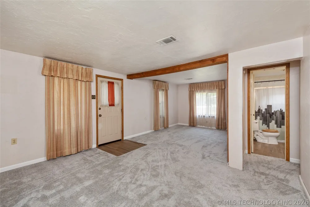 811 State Street Wagoner, OK 74467