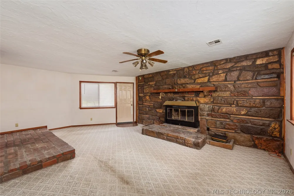 811 State Street Wagoner, OK 74467
