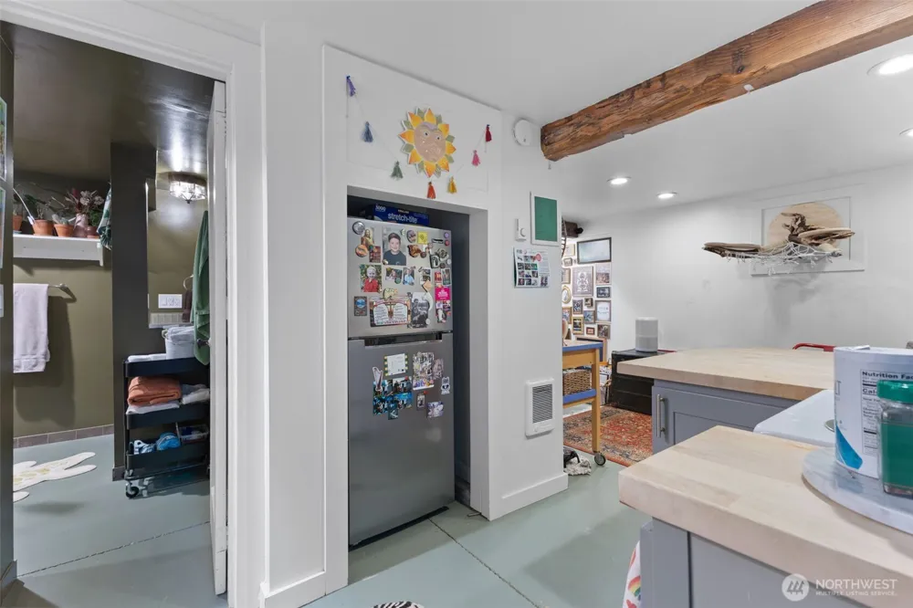 1053 S Southern Street Seattle, WA 98108