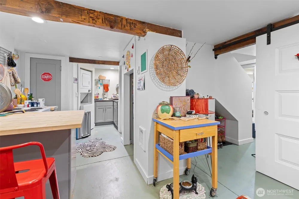 1053 S Southern Street Seattle, WA 98108