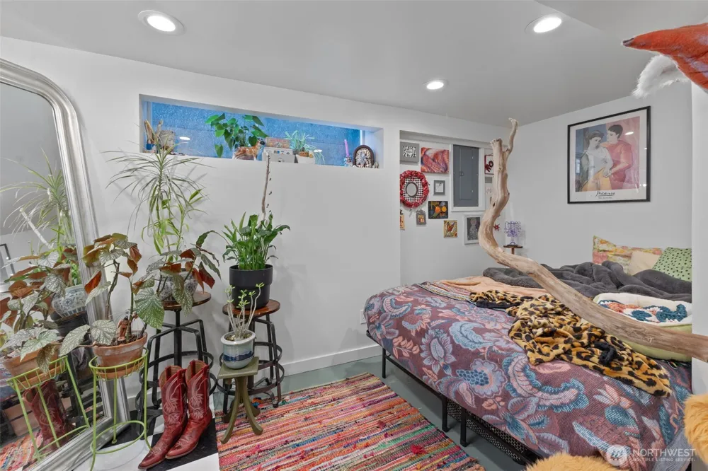 1053 S Southern Street Seattle, WA 98108
