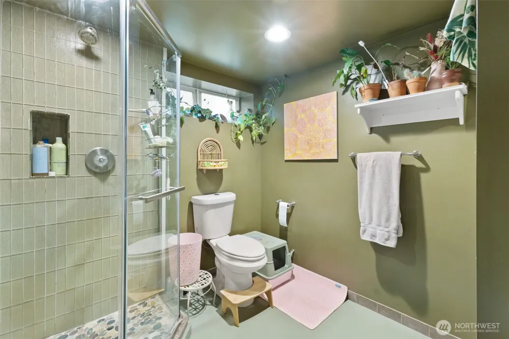 1053 S Southern Street Seattle, WA 98108