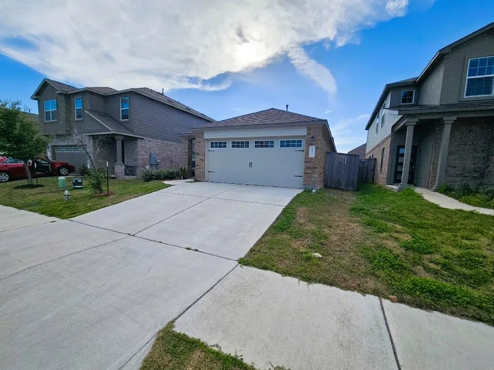 234 Canley Loop Hutto, TX 78634