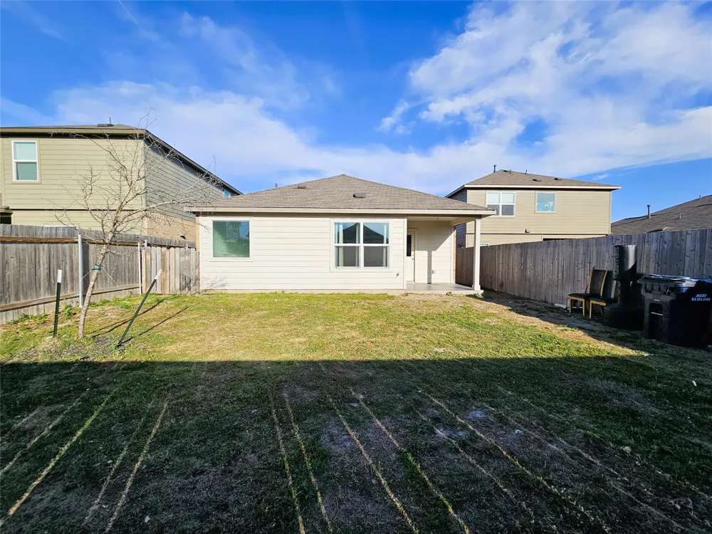 234 Canley Loop Hutto, TX 78634