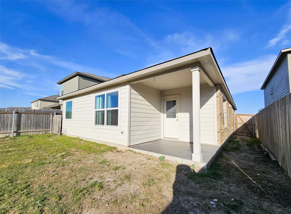 234 Canley Loop Hutto, TX 78634