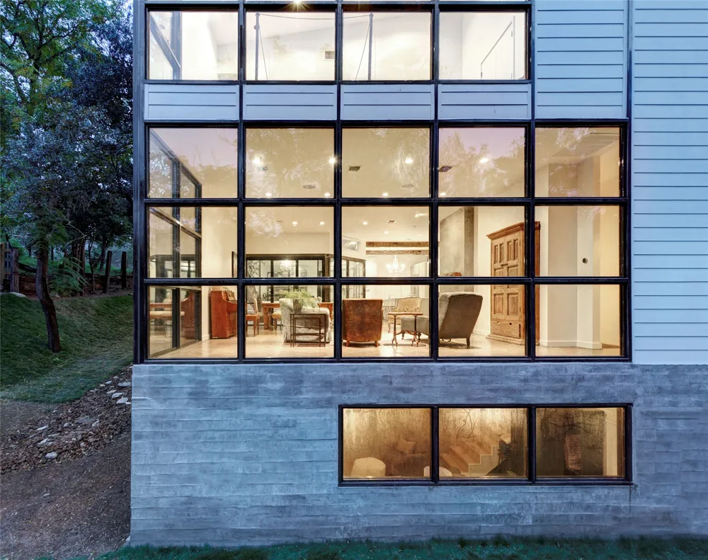 1700 S 6th Street Austin, TX 78704