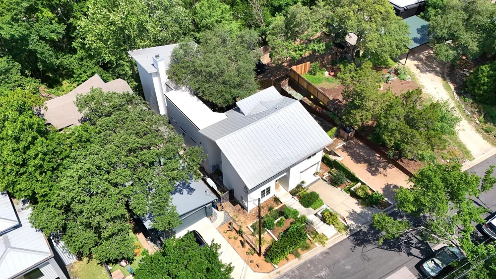 1700 S 6th Street Austin, TX 78704