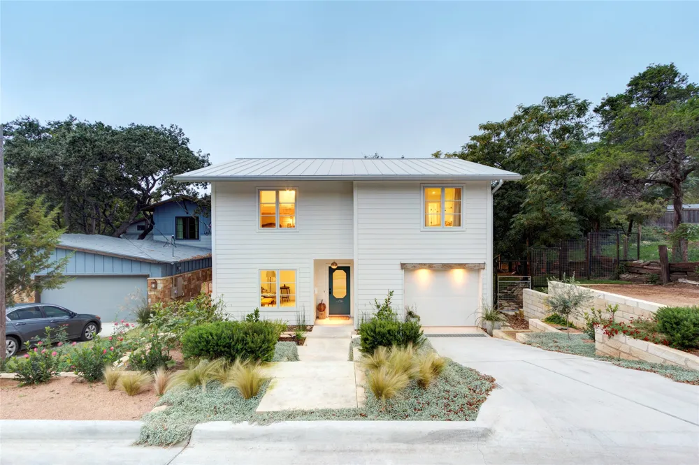 1700 S 6th Street Austin, TX 78704