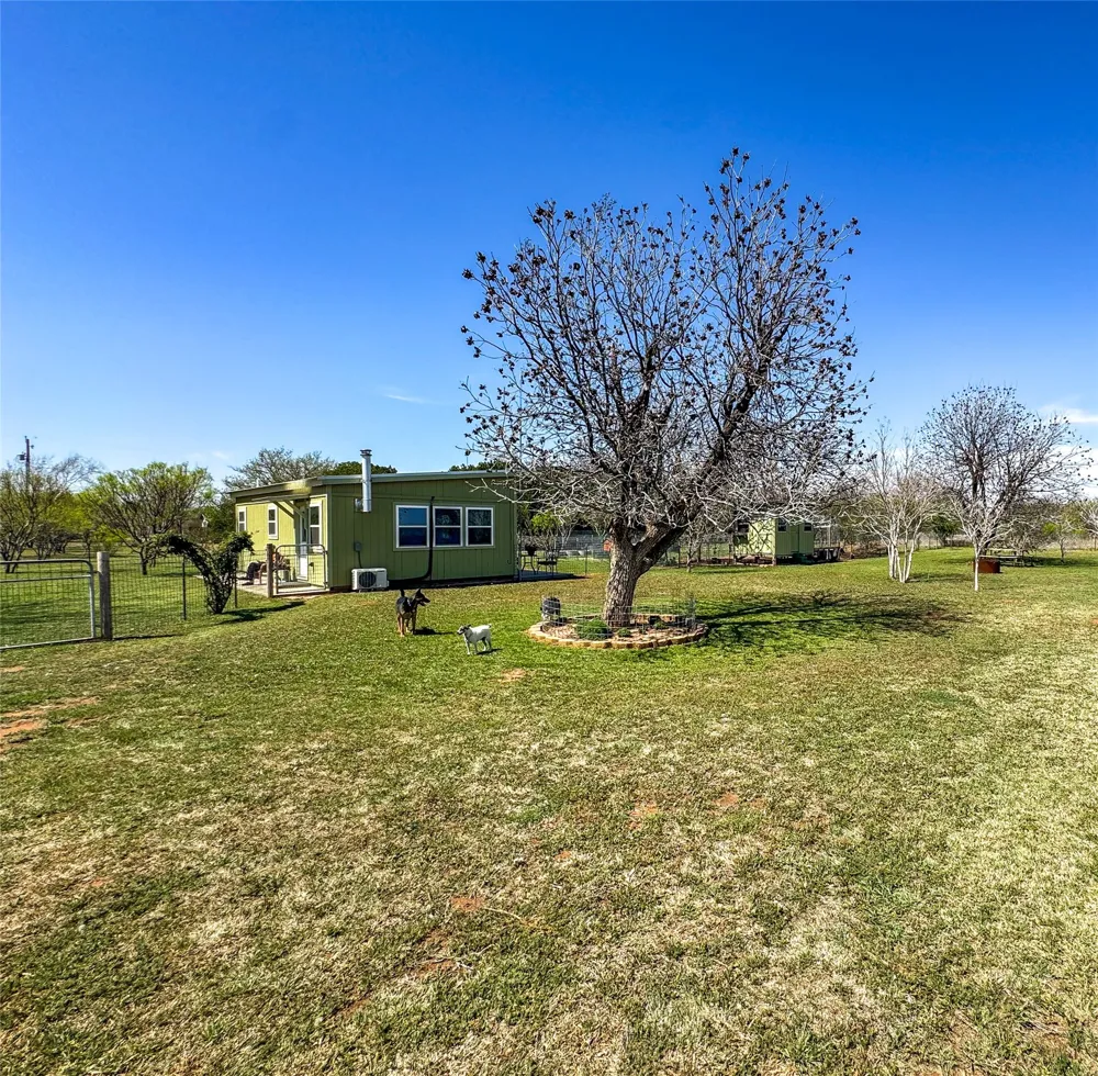 1209 Taylor Avenue Rule, TX 79547