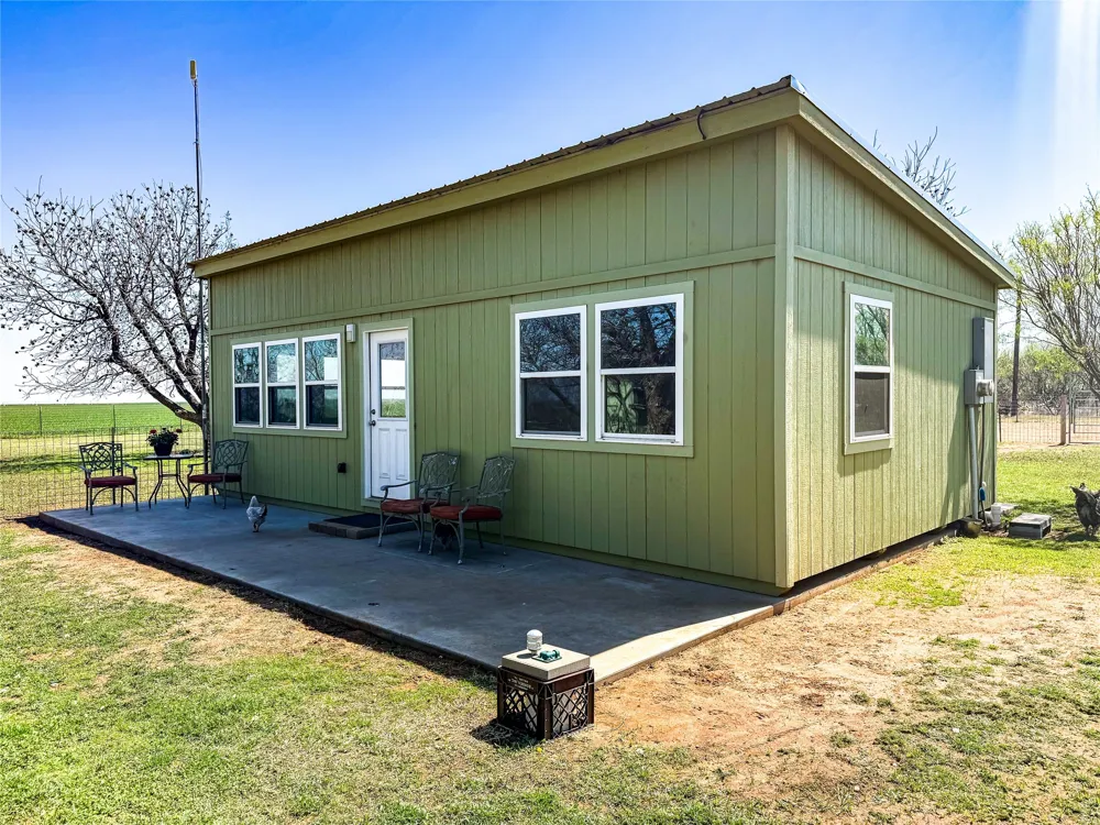 1209 Taylor Avenue Rule, TX 79547