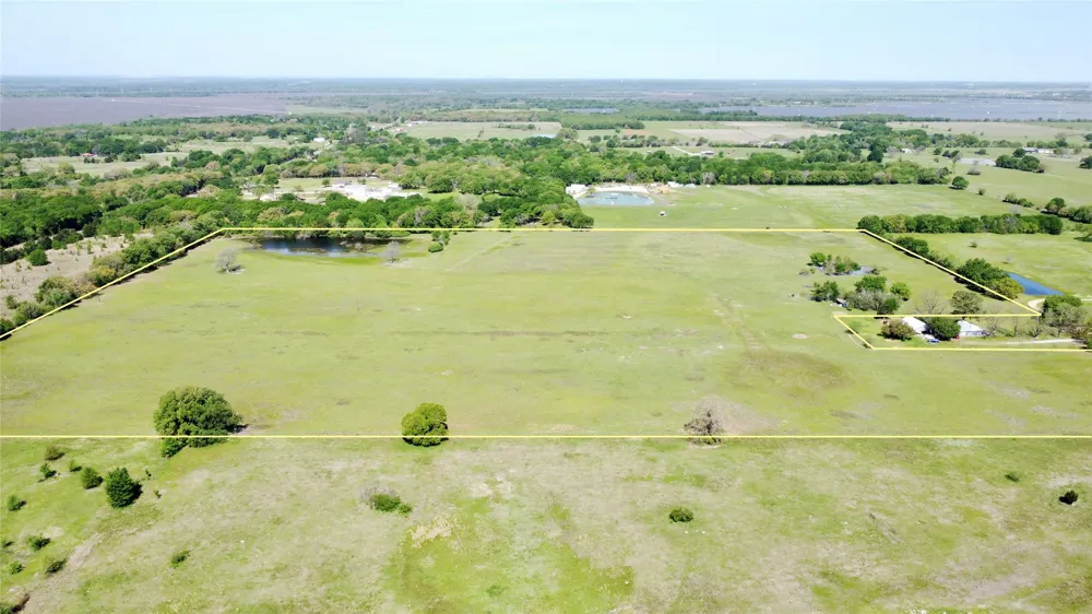 10702 Lagow Lane Scurry, TX 75158