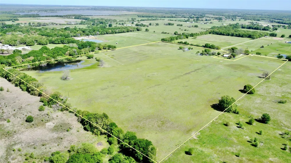 10702 Lagow Lane Scurry, TX 75158