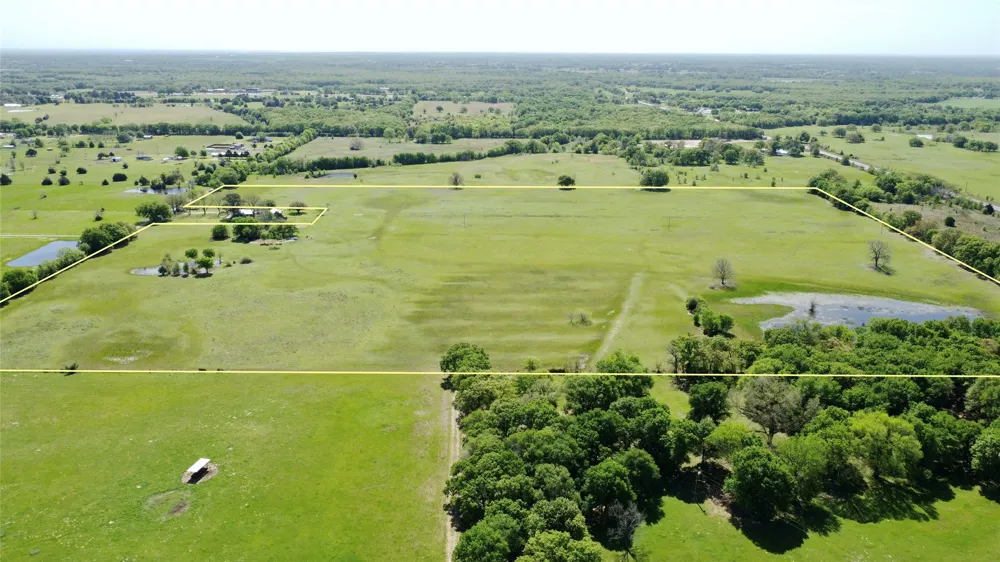 10702 Lagow Lane Scurry, TX 75158