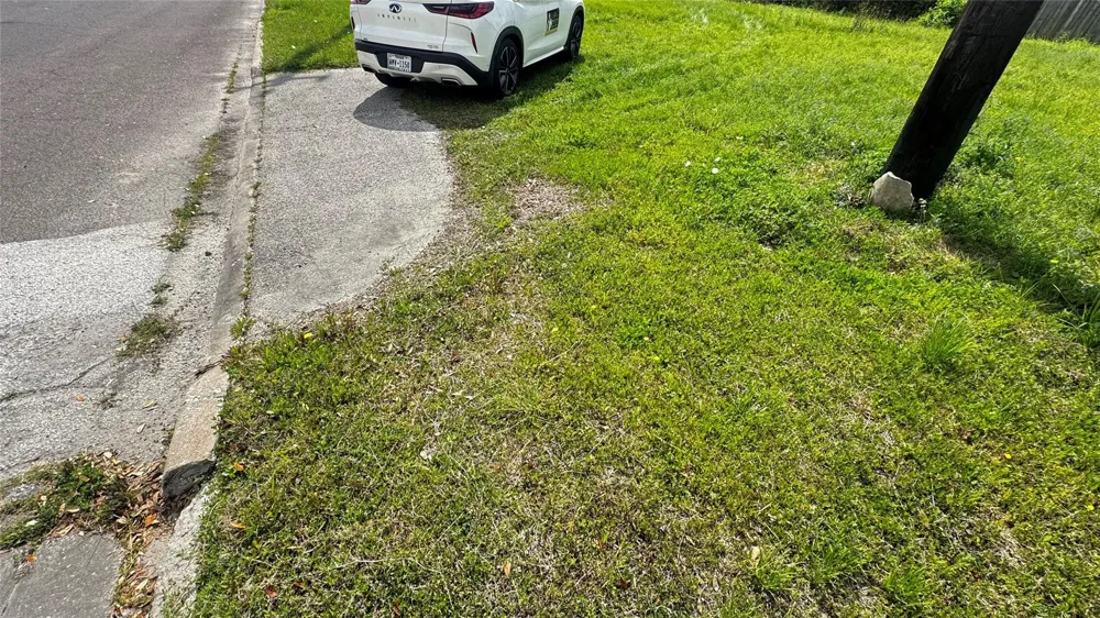 2109 W Texas Avenue Baytown, TX 77520