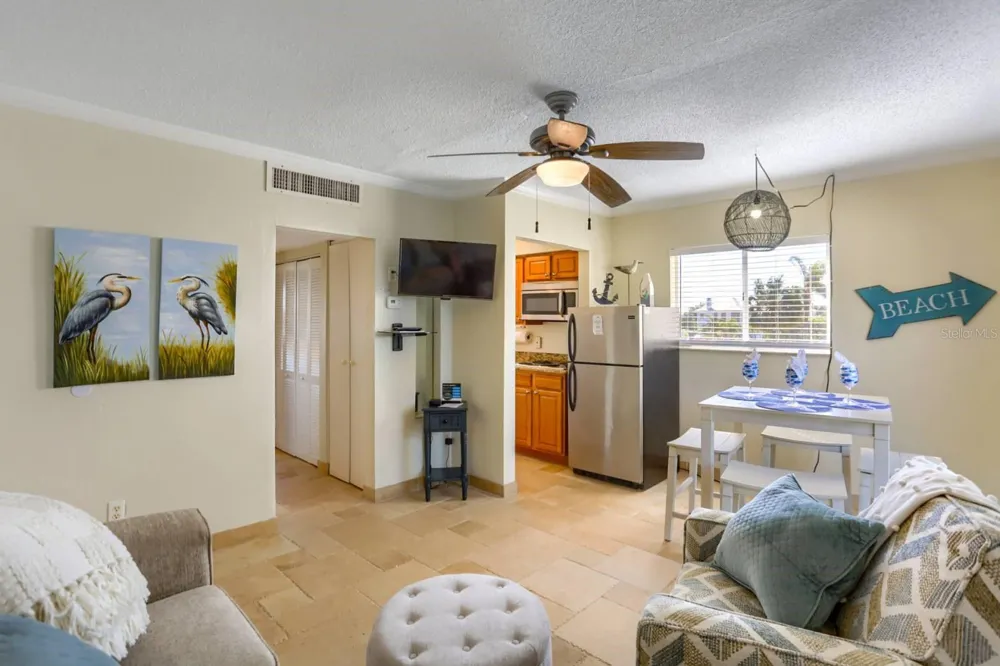 3200 GULF BOULEVARD #201 Belleair Beach, FL 33786