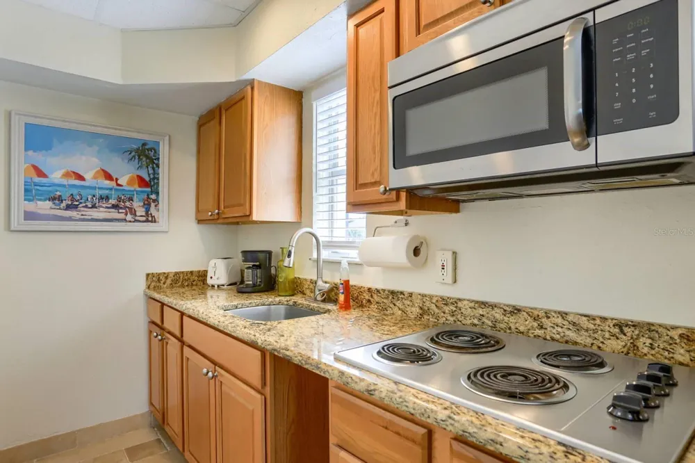 3200 GULF BOULEVARD #201 Belleair Beach, FL 33786