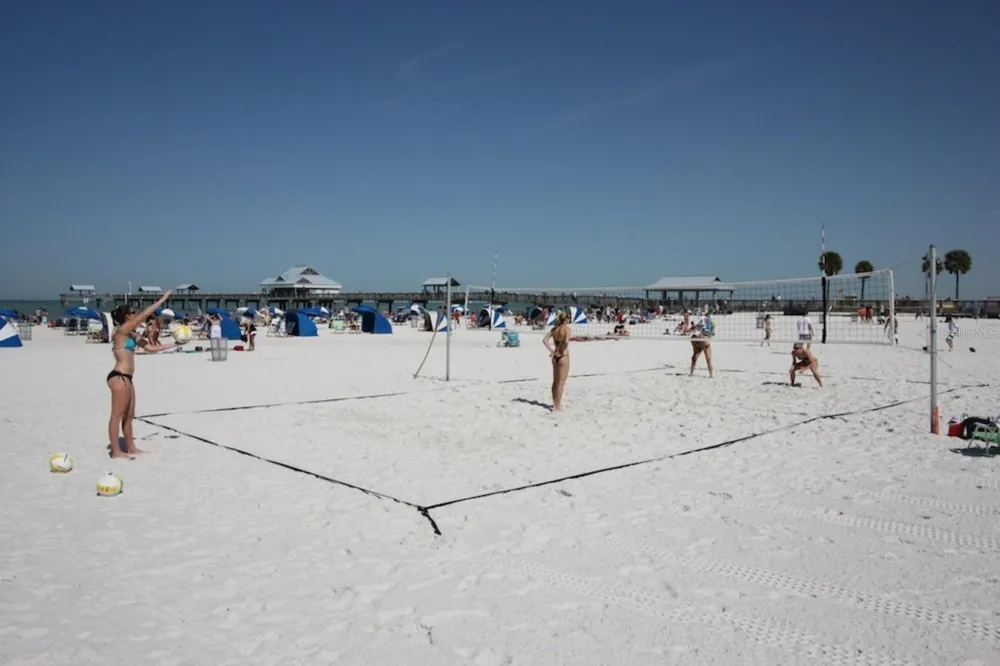 3200 GULF BOULEVARD #201 Belleair Beach, FL 33786