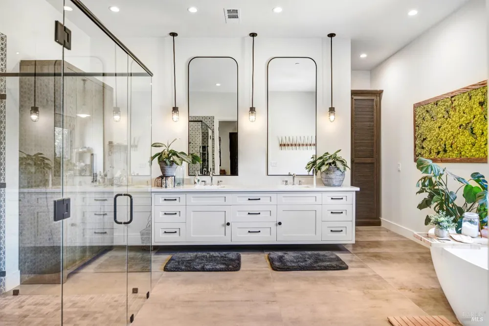 85 W Trinity Road Glen Ellen, CA 95442
