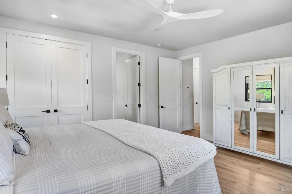 85 W Trinity Road Glen Ellen, CA 95442