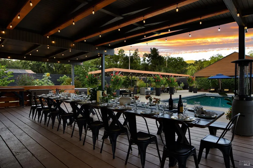 85 W Trinity Road Glen Ellen, CA 95442
