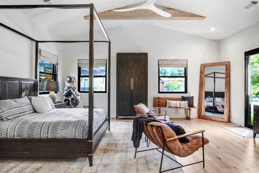 85 W Trinity Road Glen Ellen, CA 95442