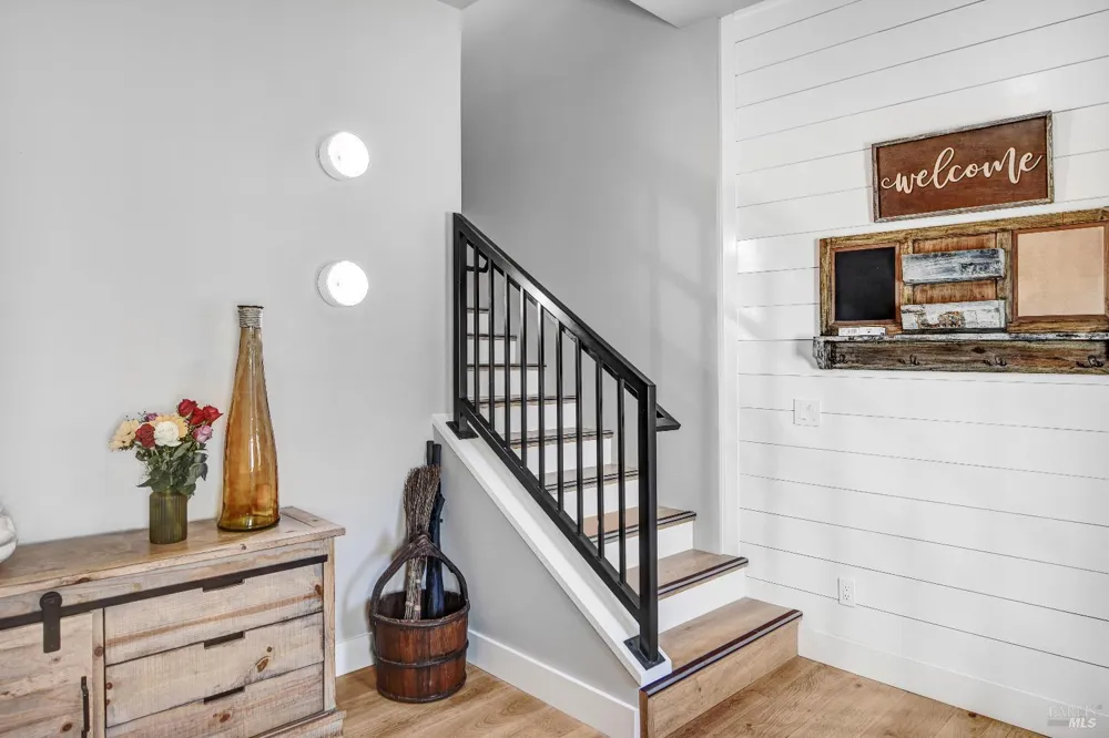 85 W Trinity Road Glen Ellen, CA 95442
