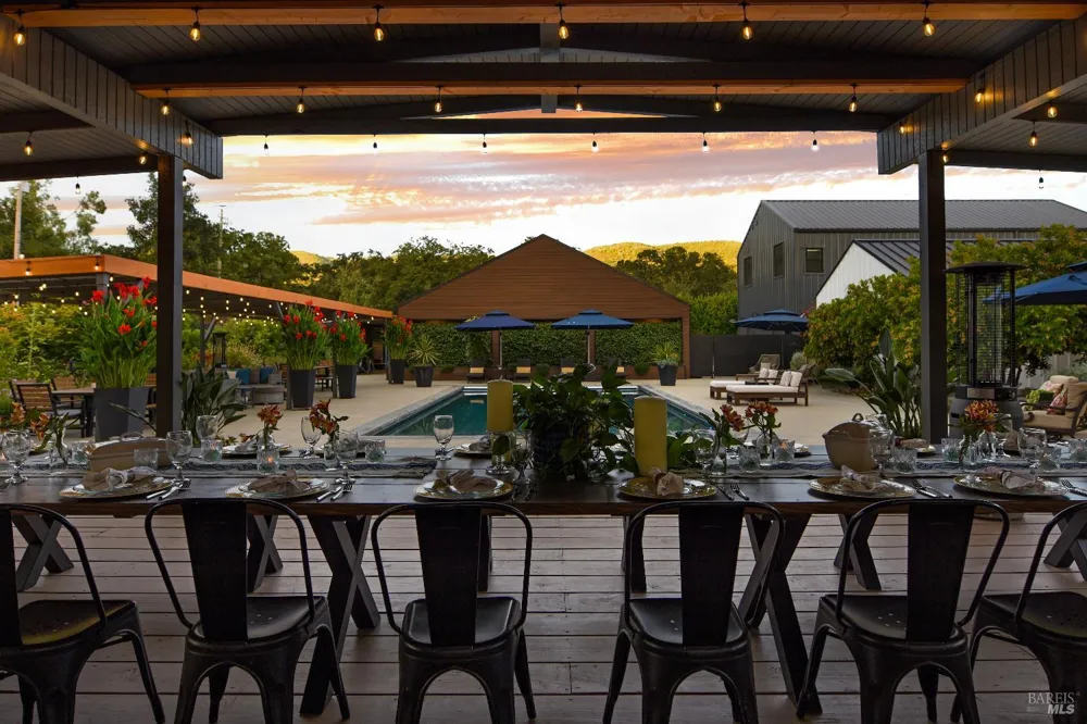 85 W Trinity Road Glen Ellen, CA 95442