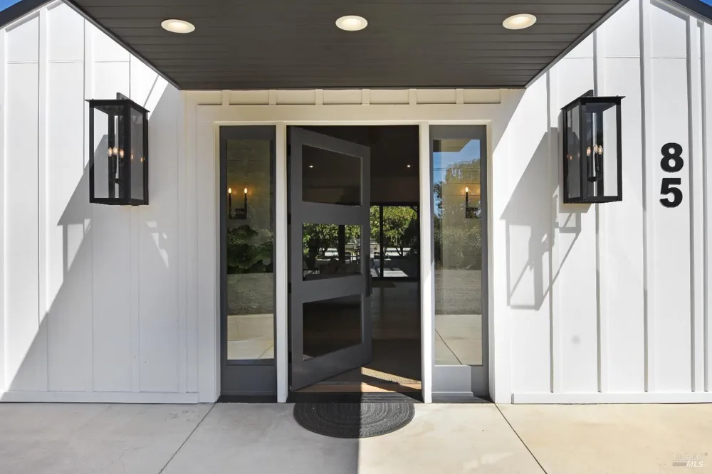 85 W Trinity Road Glen Ellen, CA 95442