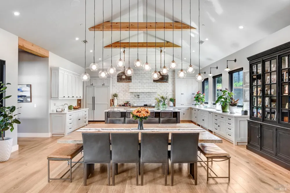 85 W Trinity Road Glen Ellen, CA 95442