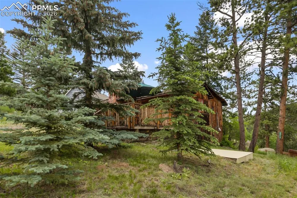 10416 Mountain Avenue Green Mountain Falls, CO 80819