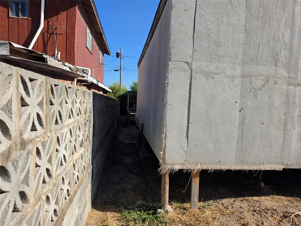 109 Masterson Road Laredo, TX 78046
