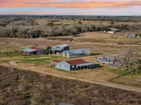 2200 Highway 21 E