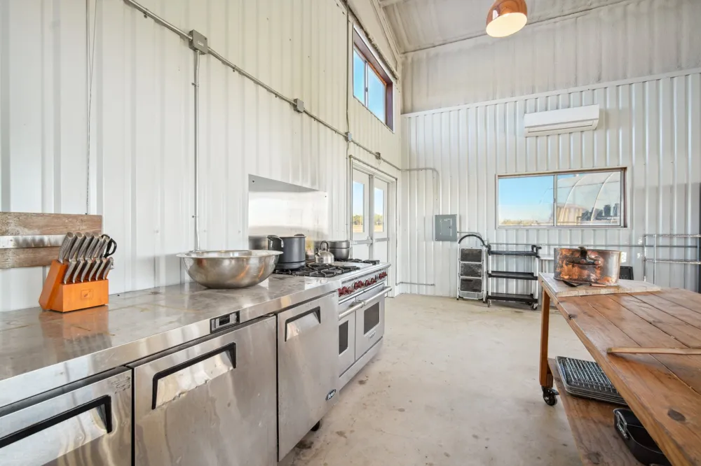 2200 Highway 21 E Paige, TX 78659