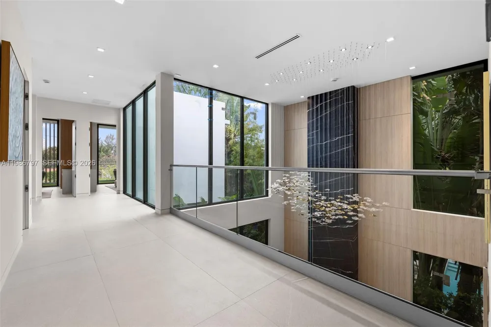 4534 Sheridan Ave Miami Beach, FL 33140