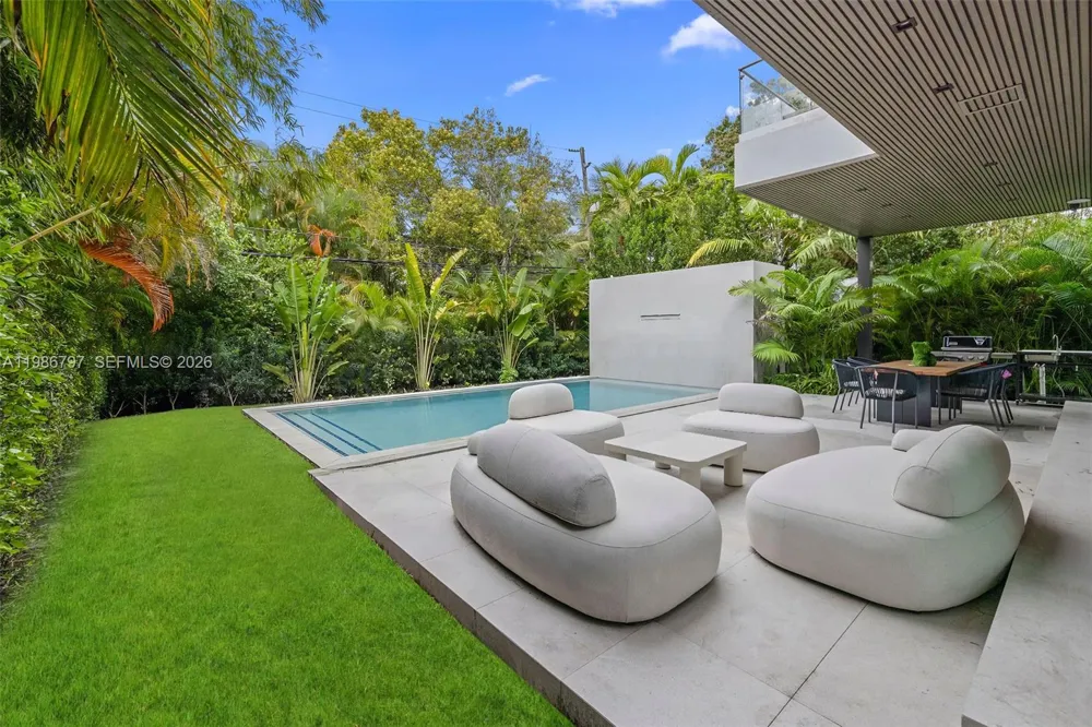 4534 Sheridan Ave Miami Beach, FL 33140