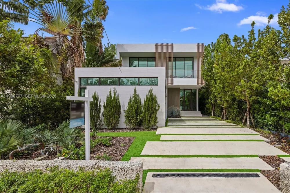4534 Sheridan Ave Miami Beach, FL 33140