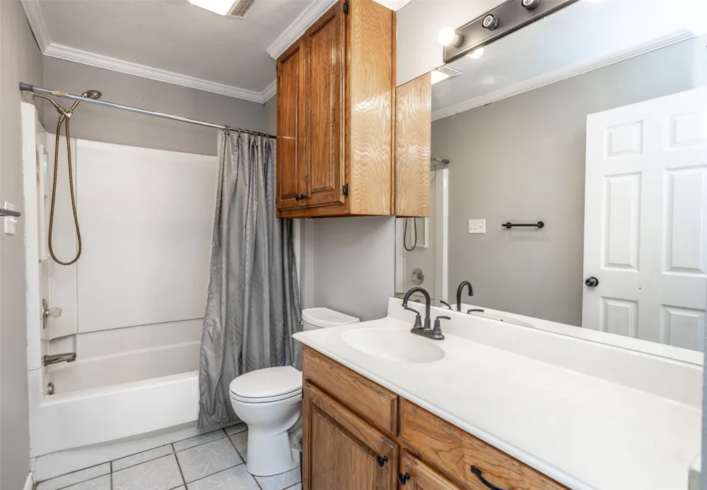 1107 Nortman Drive Lindsay, TX 76250