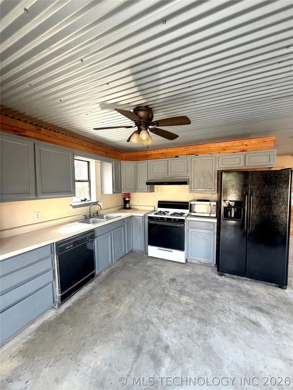 215 Eagle Bluff Cleveland, OK 74020