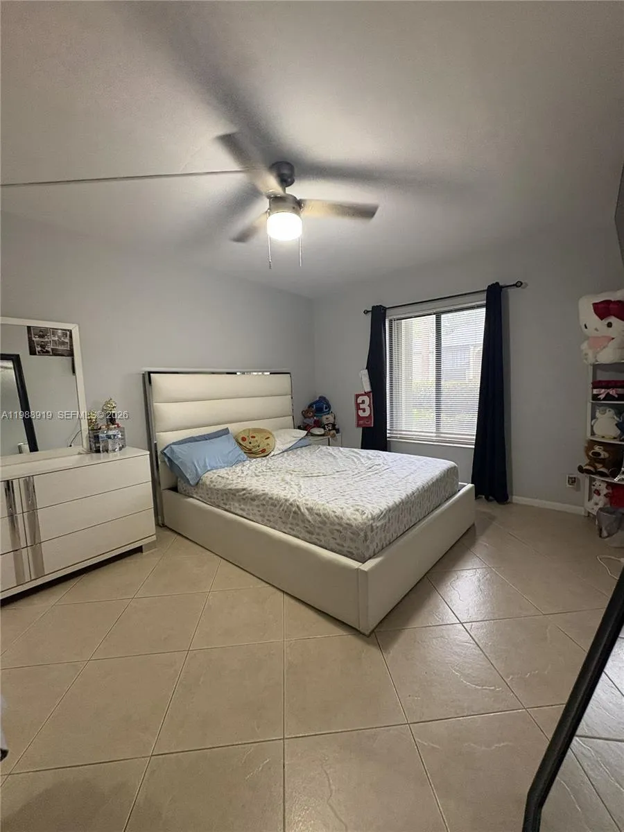 718 Sunny Pine Way #D1 Green Acres, FL 33415