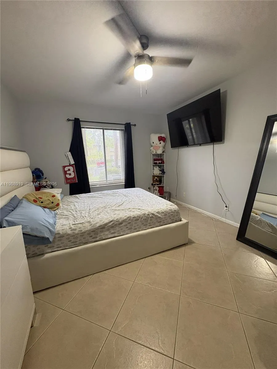 718 Sunny Pine Way #D1 Green Acres, FL 33415