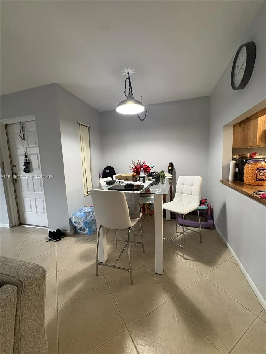 718 Sunny Pine Way #D1 Green Acres, FL 33415