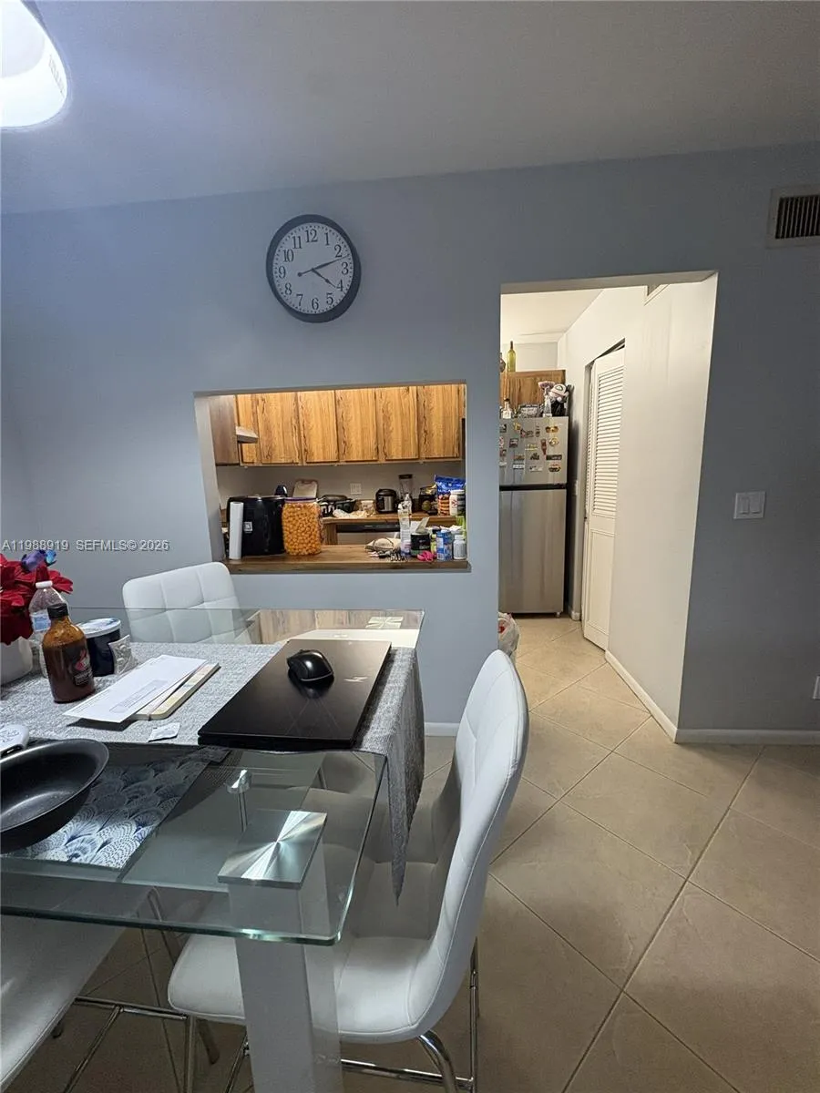 718 Sunny Pine Way #D1 Green Acres, FL 33415