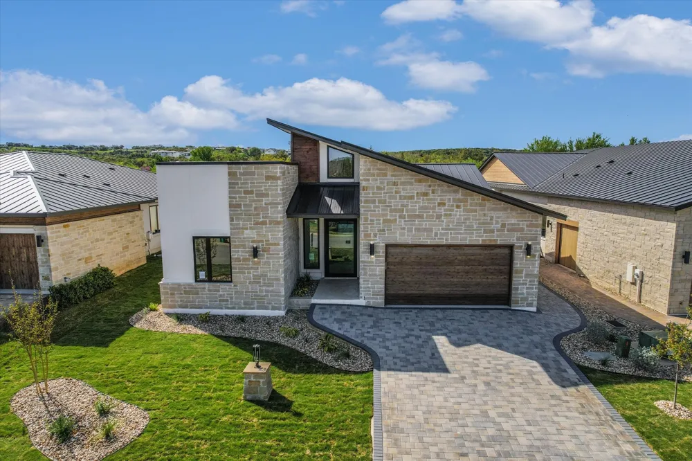 121 Azalea Loop Horseshoe Bay, TX 78657