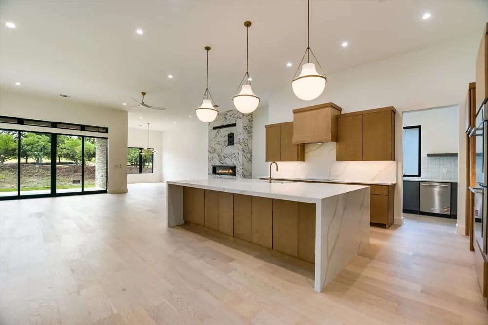 121 Azalea Loop Horseshoe Bay, TX 78657