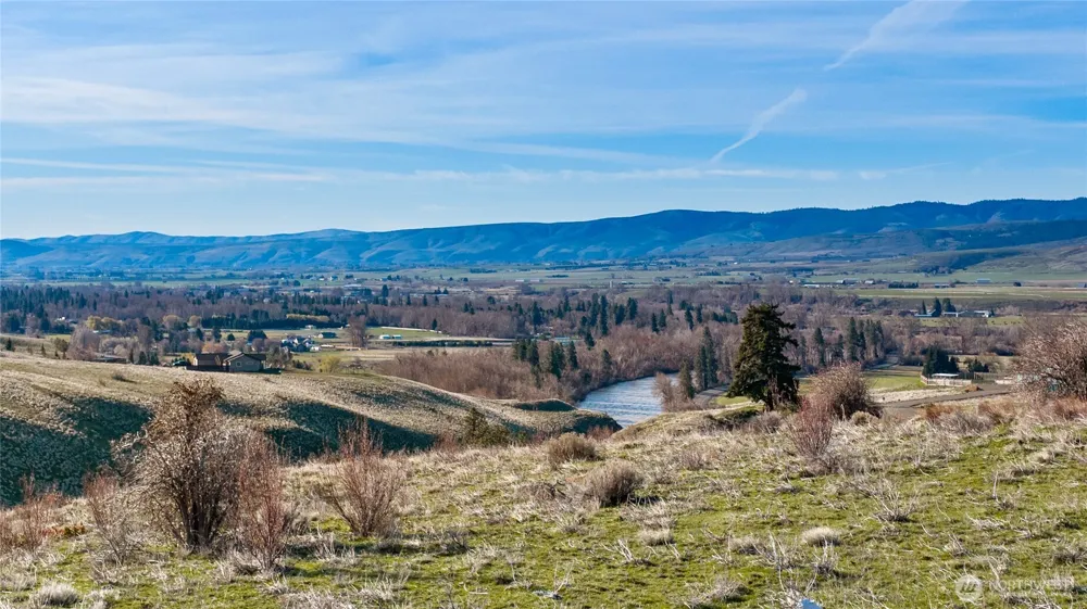 8 Deer Valley Drive Ellensburg, WA 98926