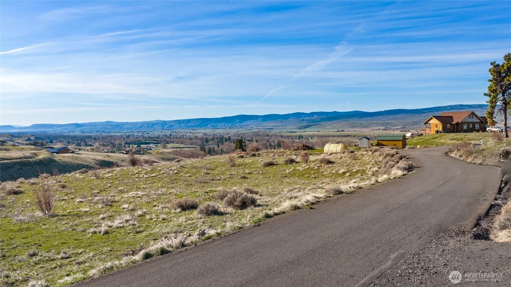 8 Deer Valley Drive Ellensburg, WA 98926